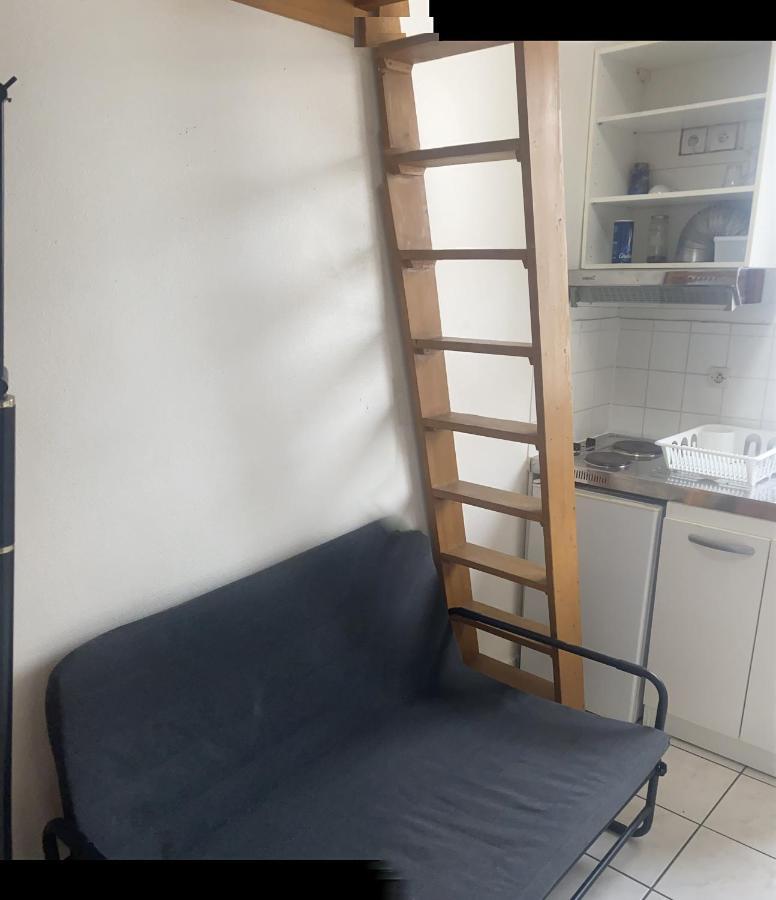 Sacre Coup De Coeur - Studio Apartment Paris Bagian luar foto